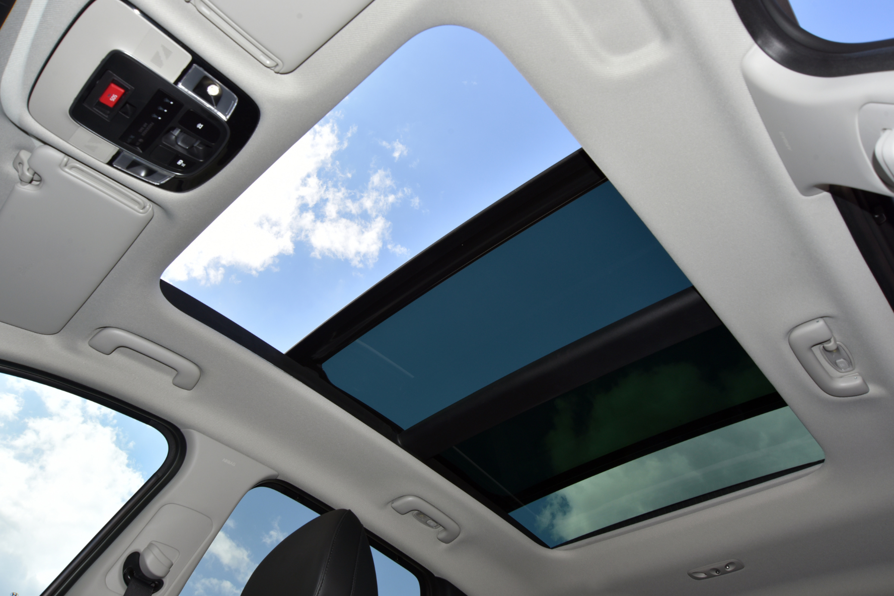 Sunroof Problems: Signs Your Car Needs Repair